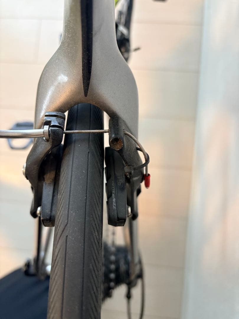 GIANT エアロカーボンロードバイク PROPEL Sカンパホイール