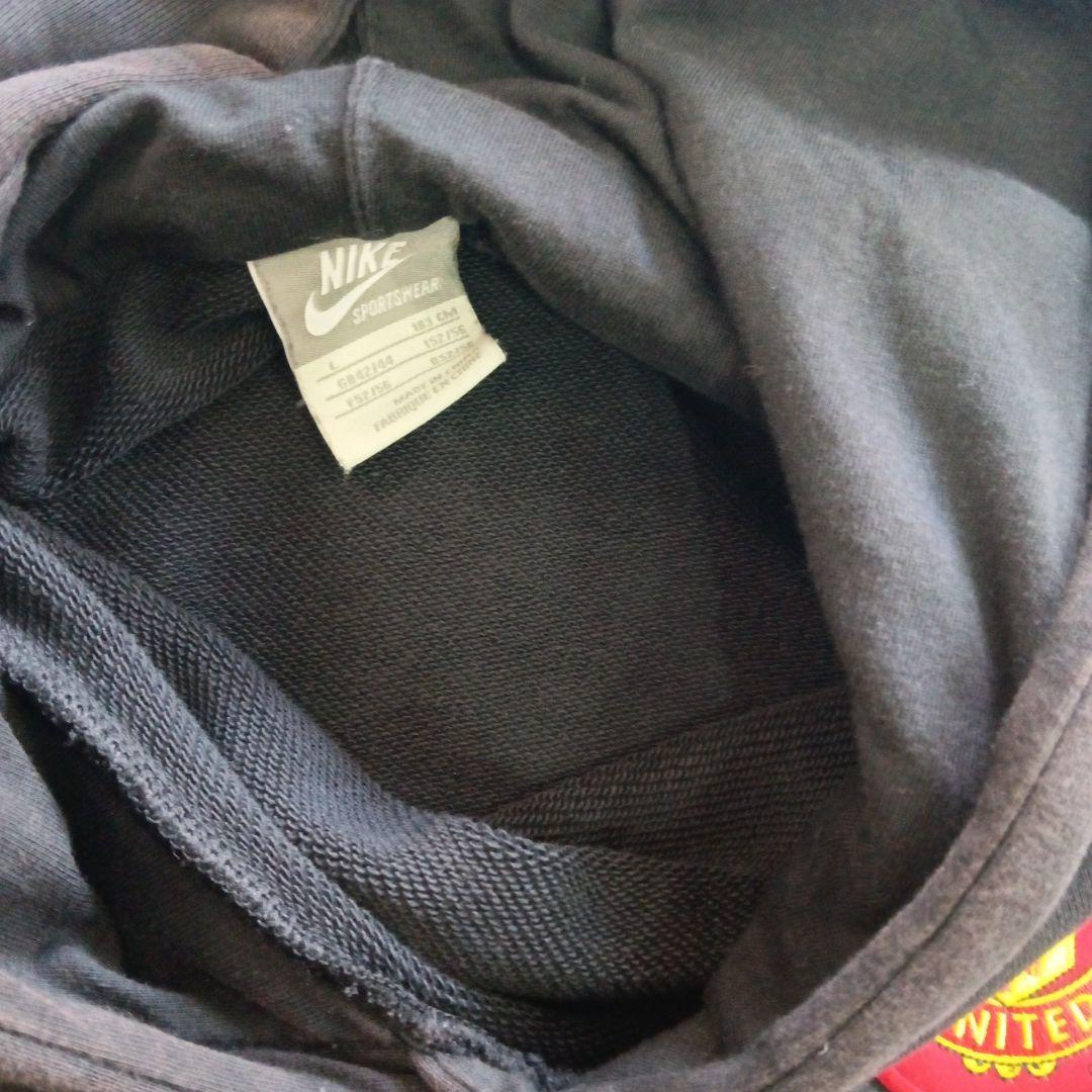 Nike Manchester Unitedフード付きパーカーインポートＬサイズ