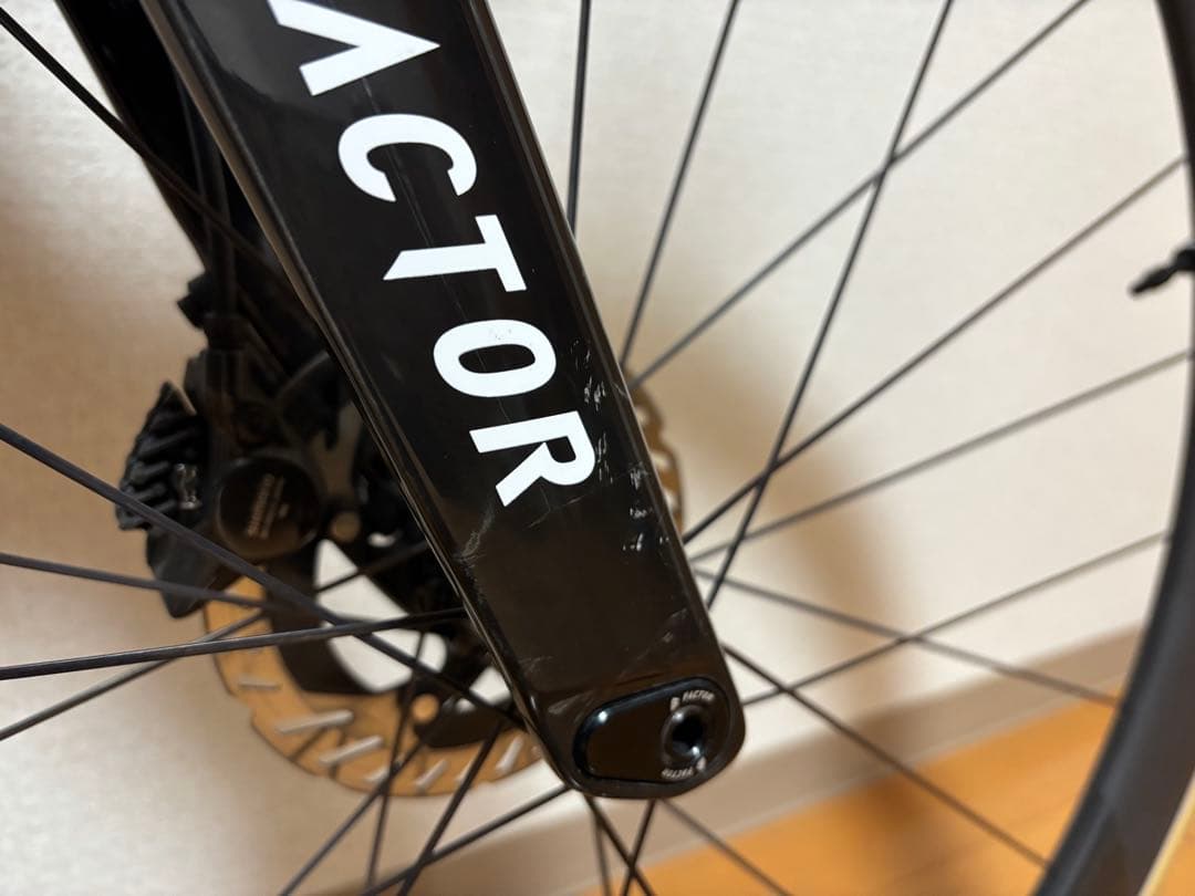 FACTOR OSTRO V.A.M. ロードバイク