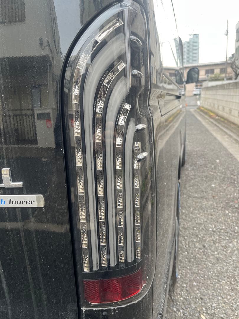 Eagle Eyes TY788 ハイエース 200系 LEDテールランプ 左右