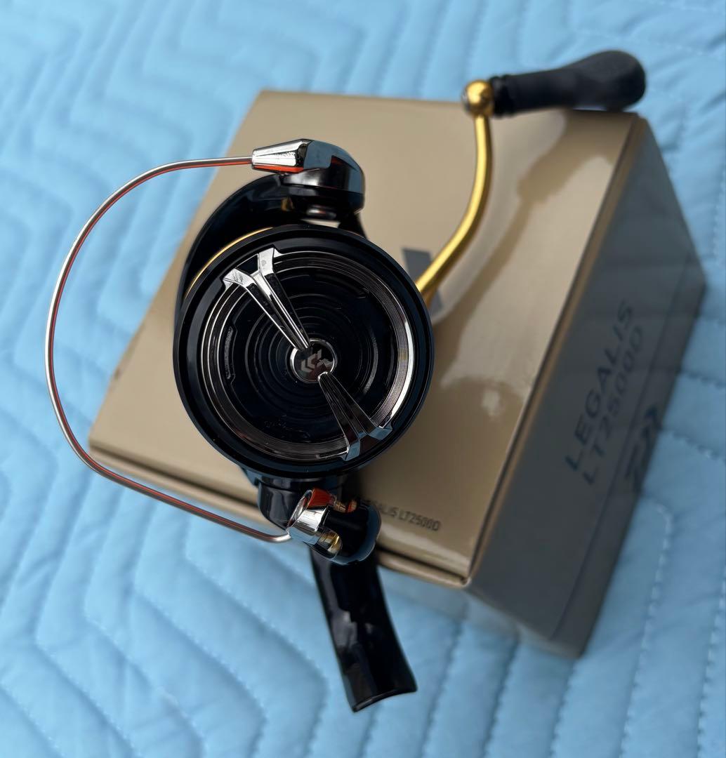 ダイワ DAIWA LEGALIS LT2500D スピニングリール +ライン