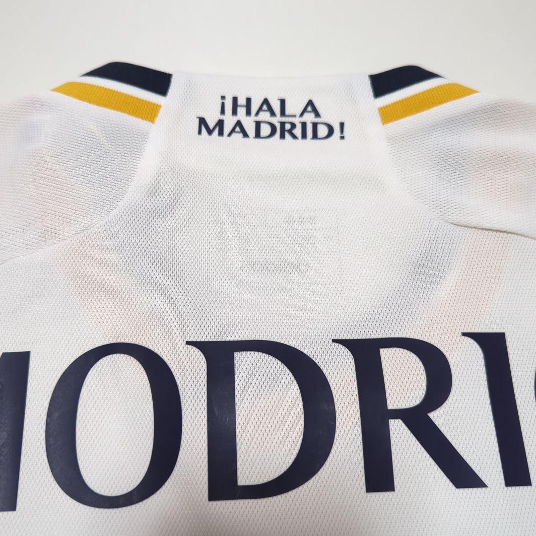 レアル・マドリード　ユニフォーム　モドリッチ　レプリカ