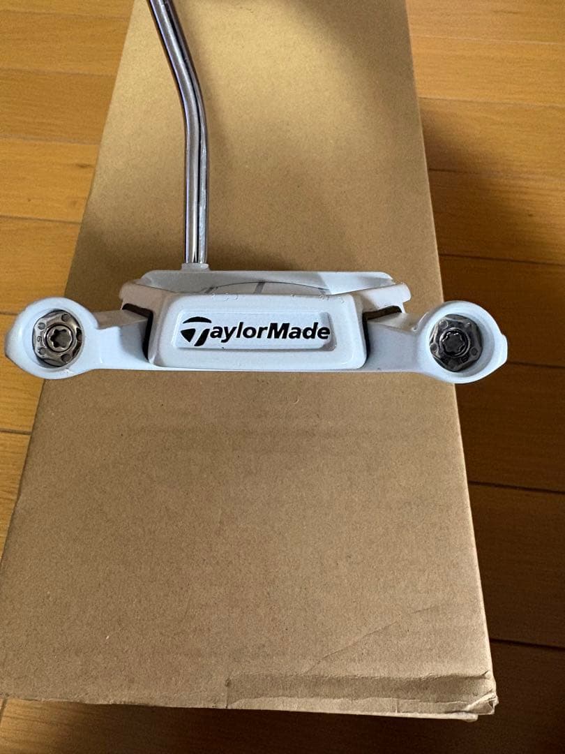 トトロ　テーラーメイドスパイダーゴーストパター33インチ