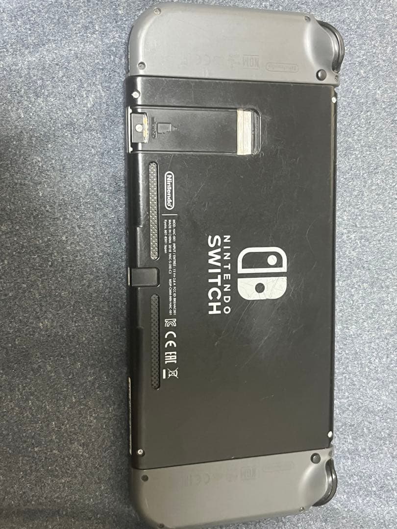 ニンテンドースイッチ本体とコントローラー(ジャンク品)