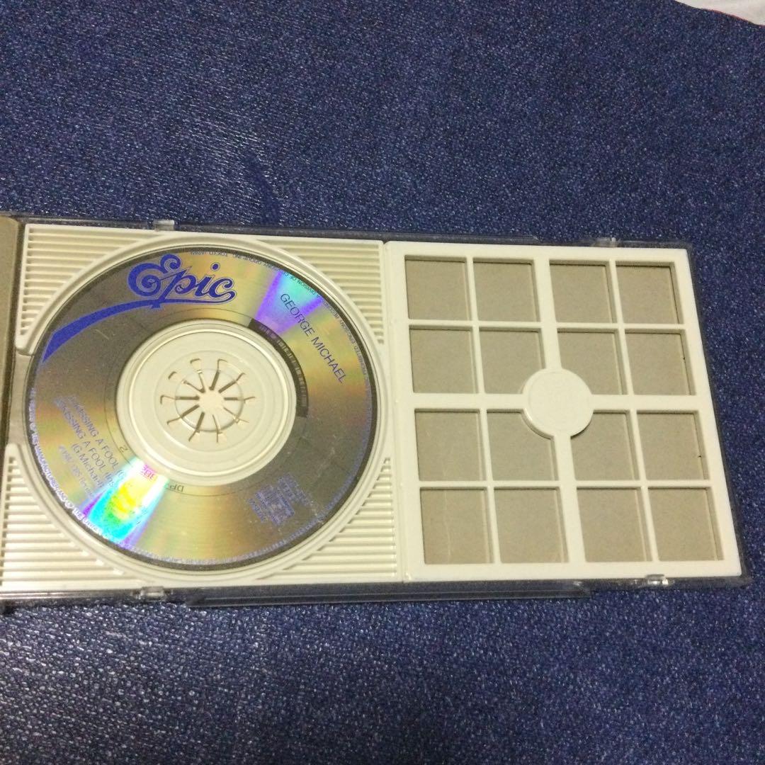 ジョージマイケル　kiss 8cm8センチシングル　e Michael