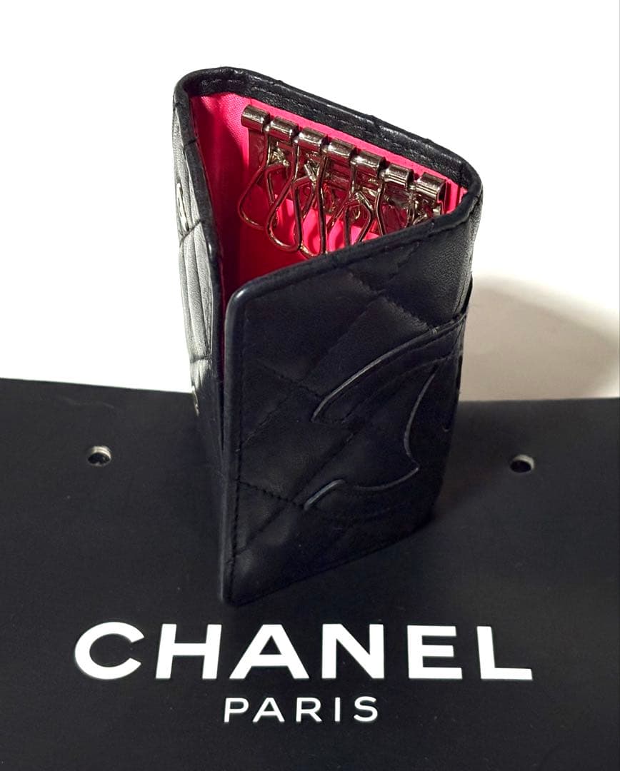 V字回復 ！CHANELシャネル☆6連キーケース ブラックピンク
