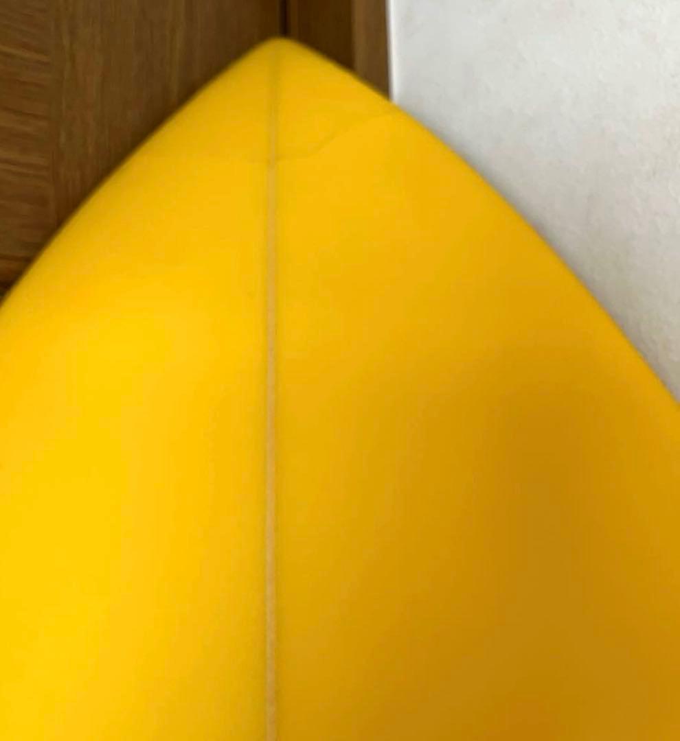 BYERLY DX サーフボード 6'0\" イエロー。フィン、カバー、リーシュ付