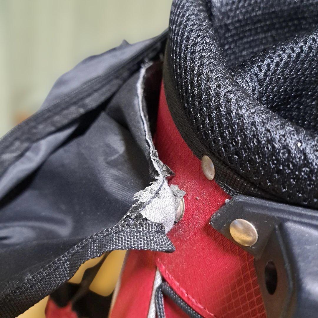 ウィルソンキャディバッグスタンド式。フード付き。極美品。9インチ。