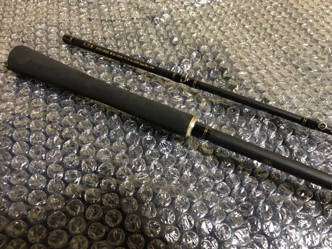 【送料込み】アブガルシア　黒船　タチウオ　先調子　7:3 KTUC-180M