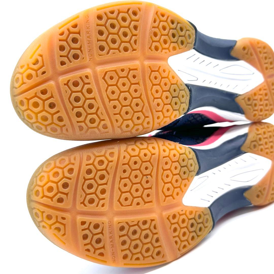 未使用✨YONEX レディース バドミントンシューズ パワークッション 24.5