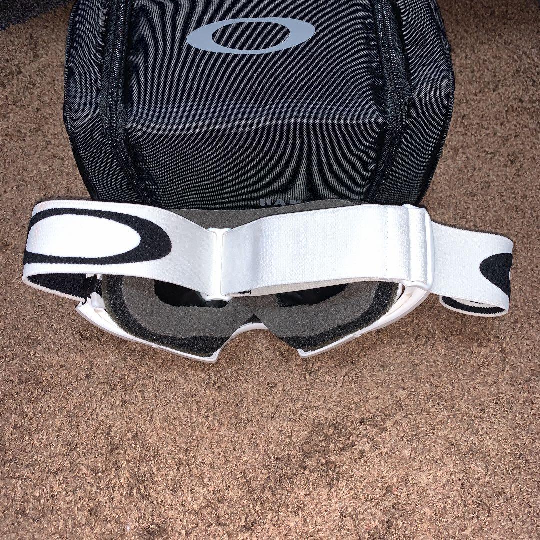 オークリースノーゴーグル OAKLEY GOGGLE