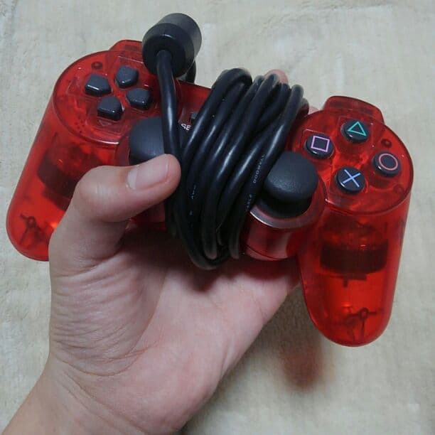 [値下げしました‼]PS2SCPH 30000・コントローラ・ソフト４本