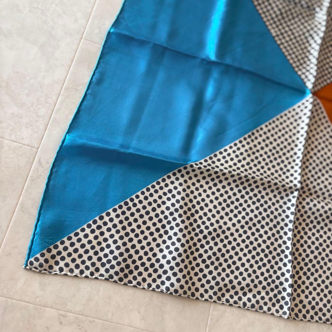 NO.8-109/YVES SAINT LAURENT/正方形スカーフ/シルク