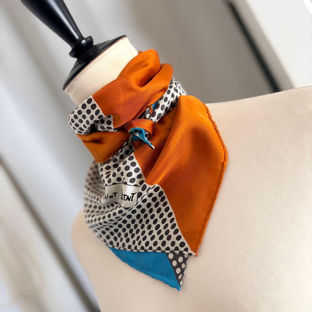 NO.8-109/YVES SAINT LAURENT/正方形スカーフ/シルク