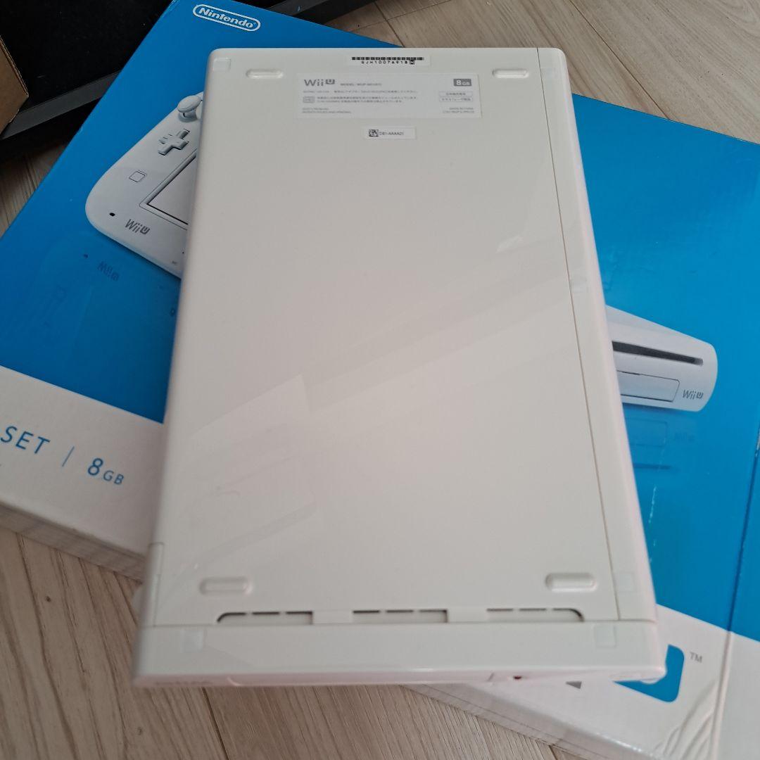 Wii U本体BASIC　SET8GB