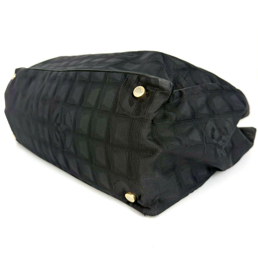 シャネル ニュートラベルライン トートバッグ ナイロンキャンバス×レザー