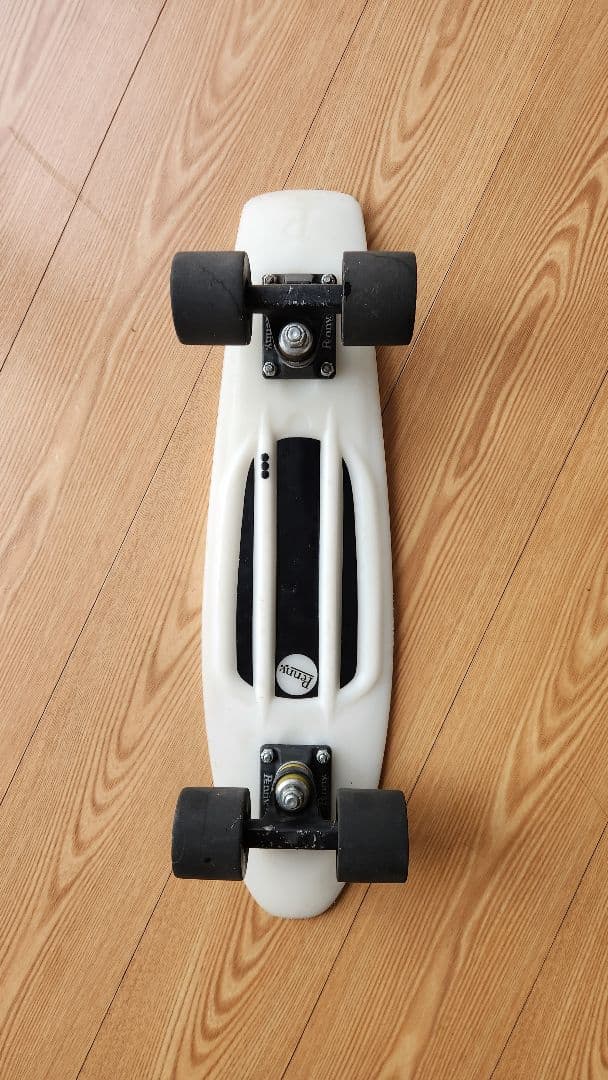 ペニー 【クラシックス】蓄光デッキ／CASPER ・22インチ（PENNY）