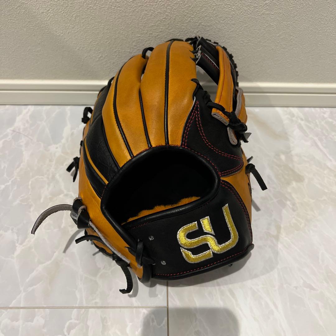 SU 硬式内野用グローブ