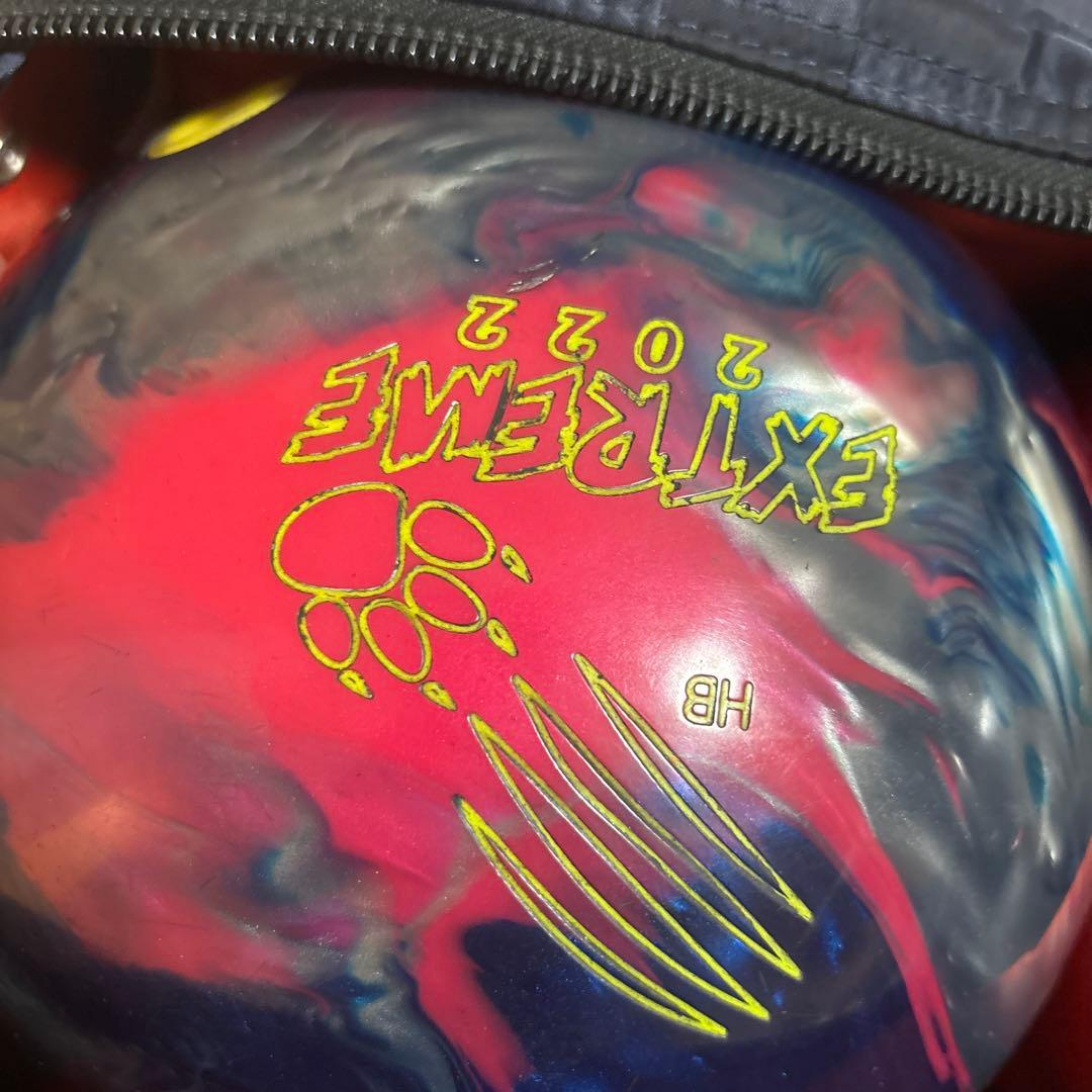 ボウリング用バッグとボールセット