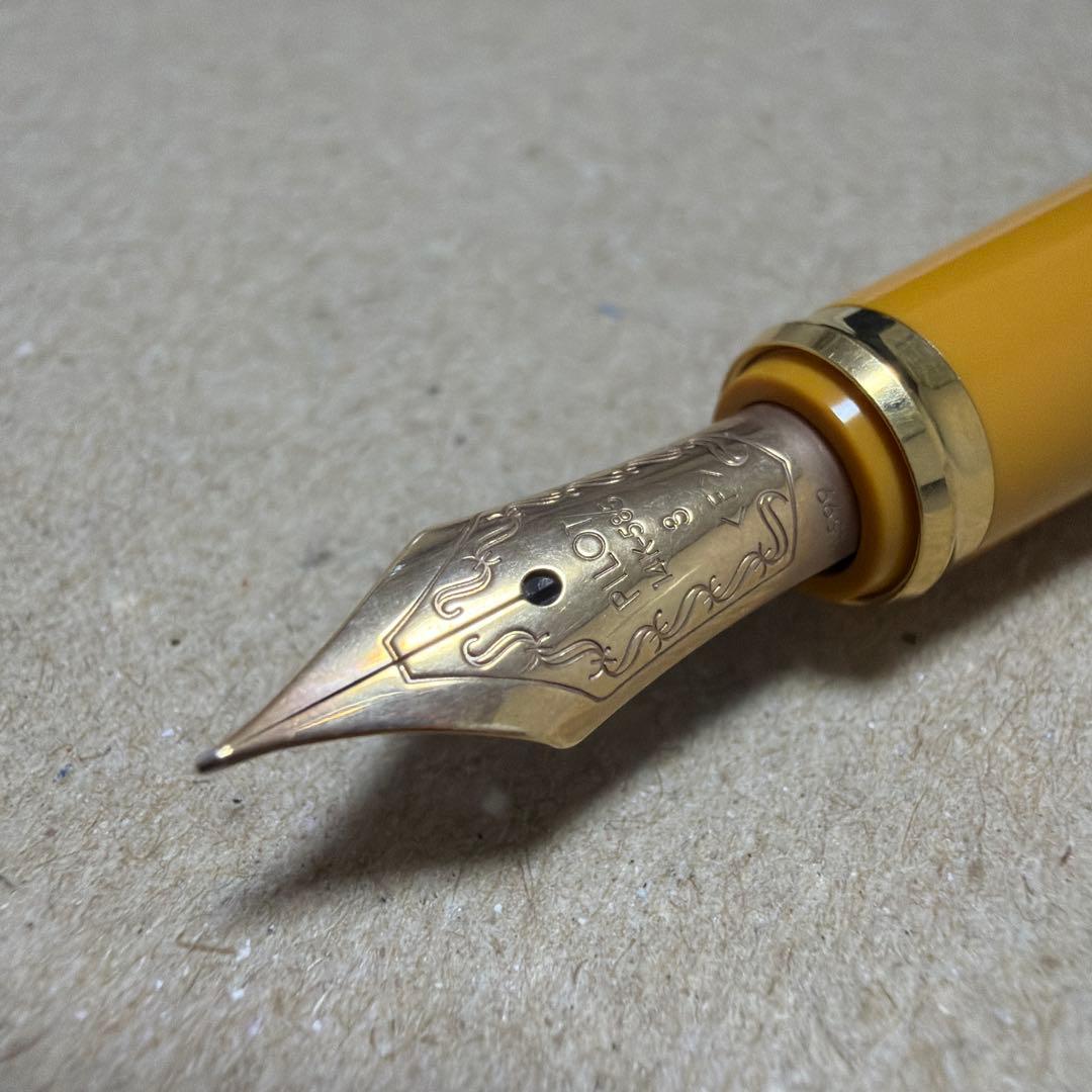新品 廃盤 PILOT パイロット カスタム 98 万年筆 F ダークイエロー