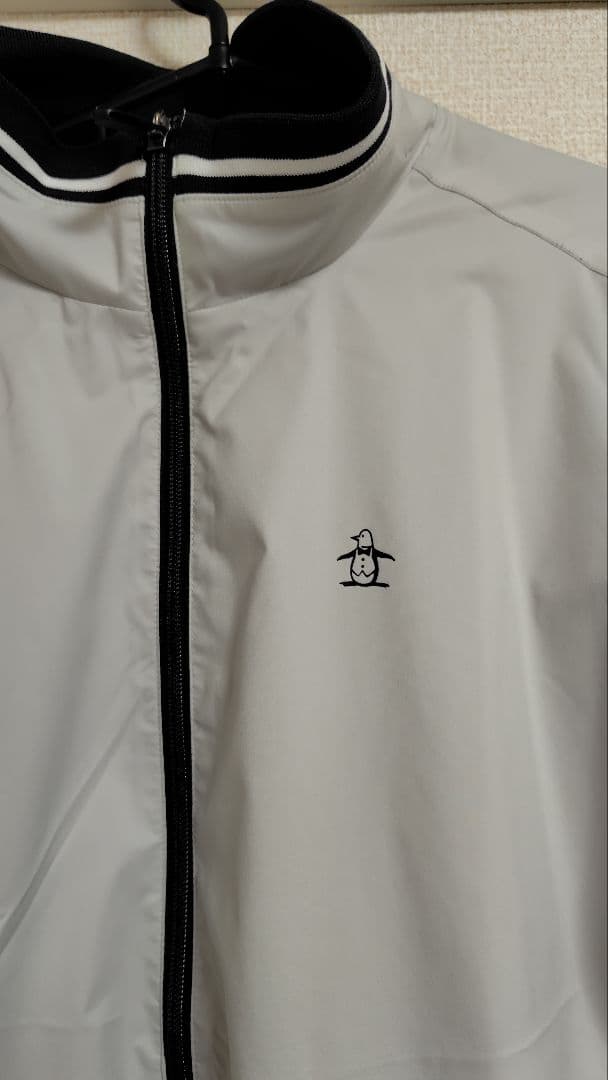 マンシングウェア　ジャケット グレ―ホワイト