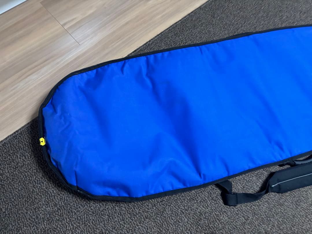 ★送料無料★お洒落　クリエイチャー　サーフボードハードケース　サーフィン