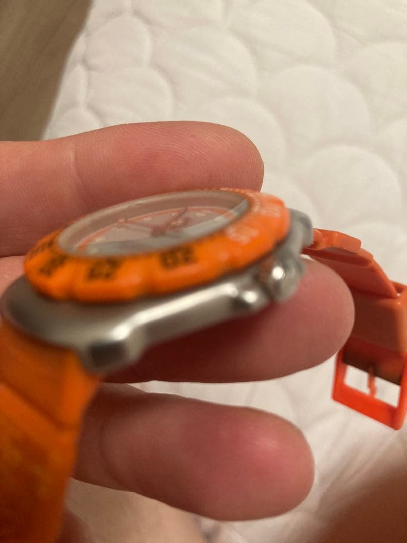 タグホイヤー懐かしいダイバーズウォッチ TAG Heuer オレンジラバーベルト