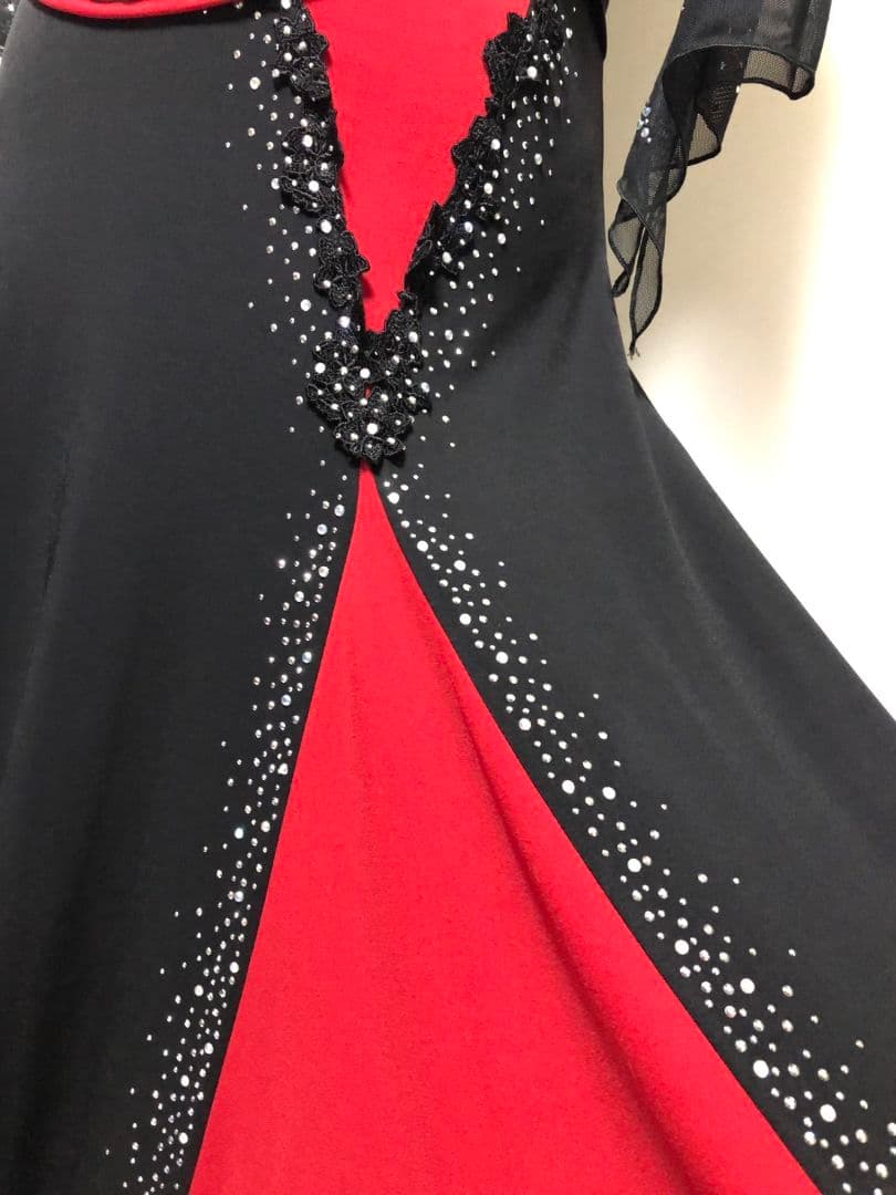 社交ダンス練習着レッスン着パーティ。切り替えレースビジュ上下セットアップドレス