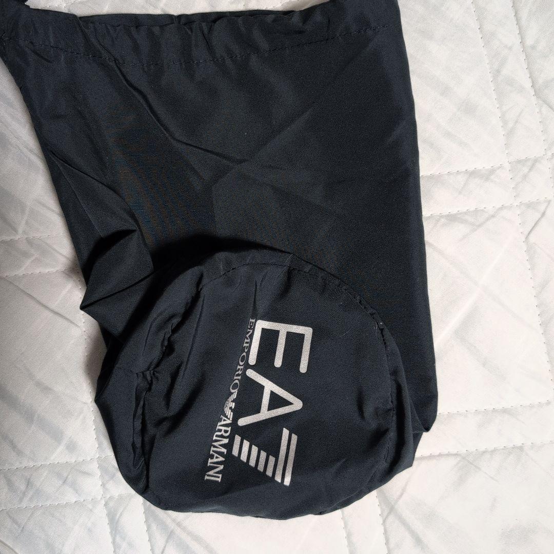 新品　EMPORIO ARMANI EA7 エンポリオアルマーニ　ダウンベスト