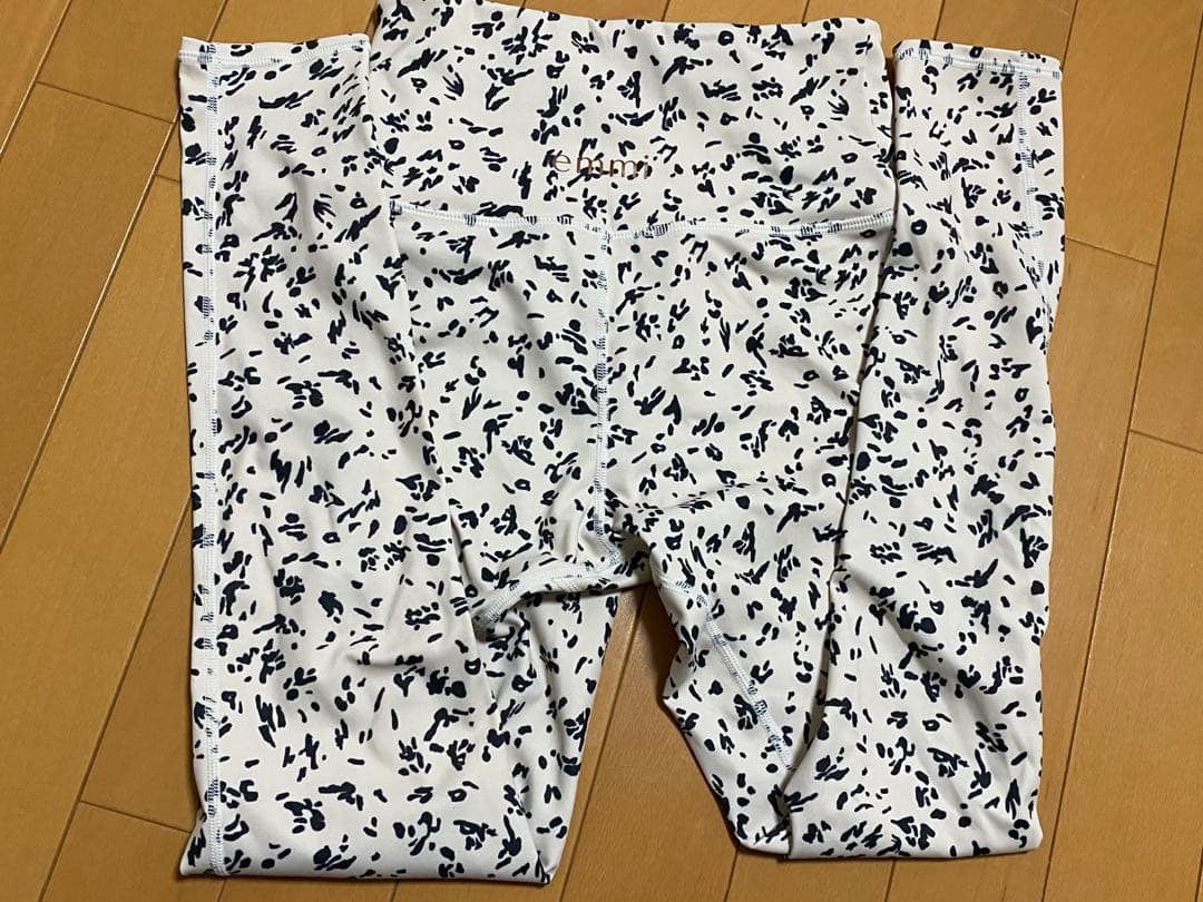 エミヨガ　emmiヨガウェア ブラトップレギンスセット M(サイズ0)