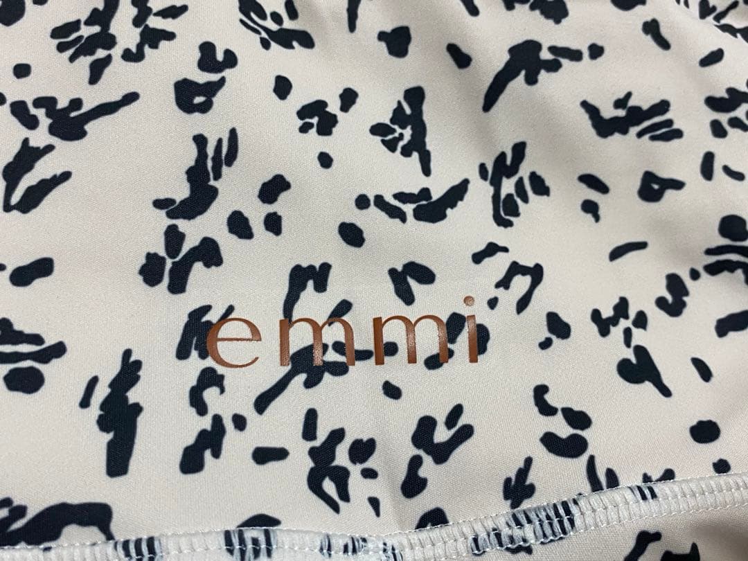 エミヨガ　emmiヨガウェア ブラトップレギンスセット M(サイズ0)