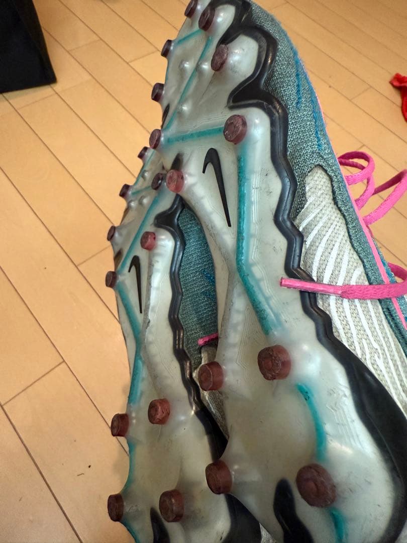 Nike Phantom スパイクシューズ 青/ピンク25.5cm