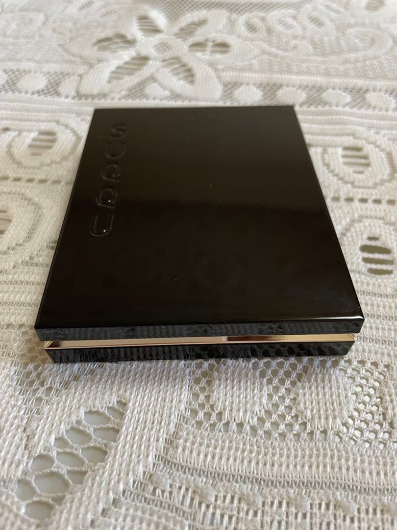 SUQQU シグニチャーカラーアイズ　124 日輪葉