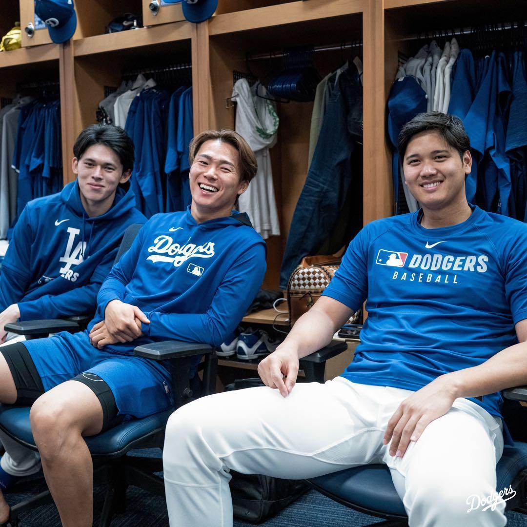 М　ナイキ　ドジャース　ノースリーブパーカー　オーセンティック大谷翔平山本由伸
