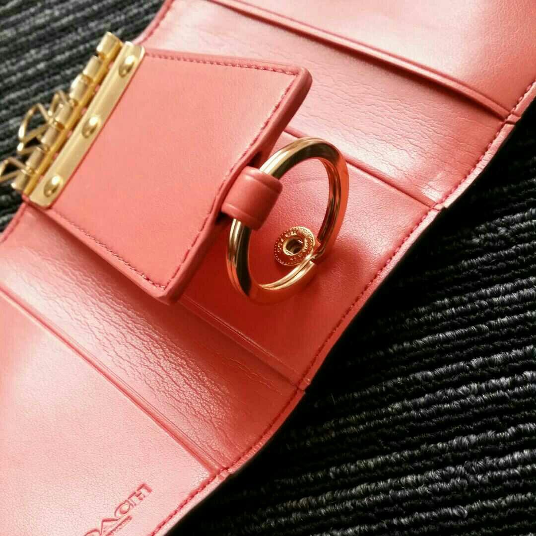 COACH キーケース F67667 新品 ホワイト×花柄 最新作 レディース