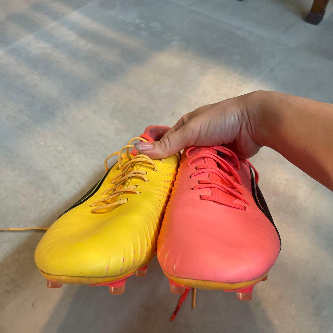 プーマ　PUMA KING サッカーシューズ ピンク/イエロー　26.5