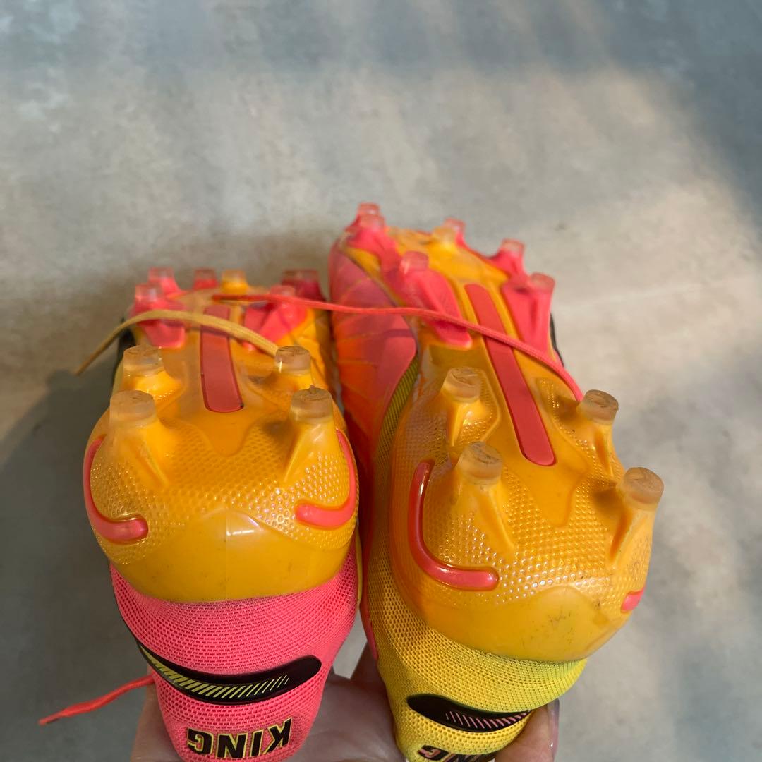 プーマ　PUMA KING サッカーシューズ ピンク/イエロー　26.5