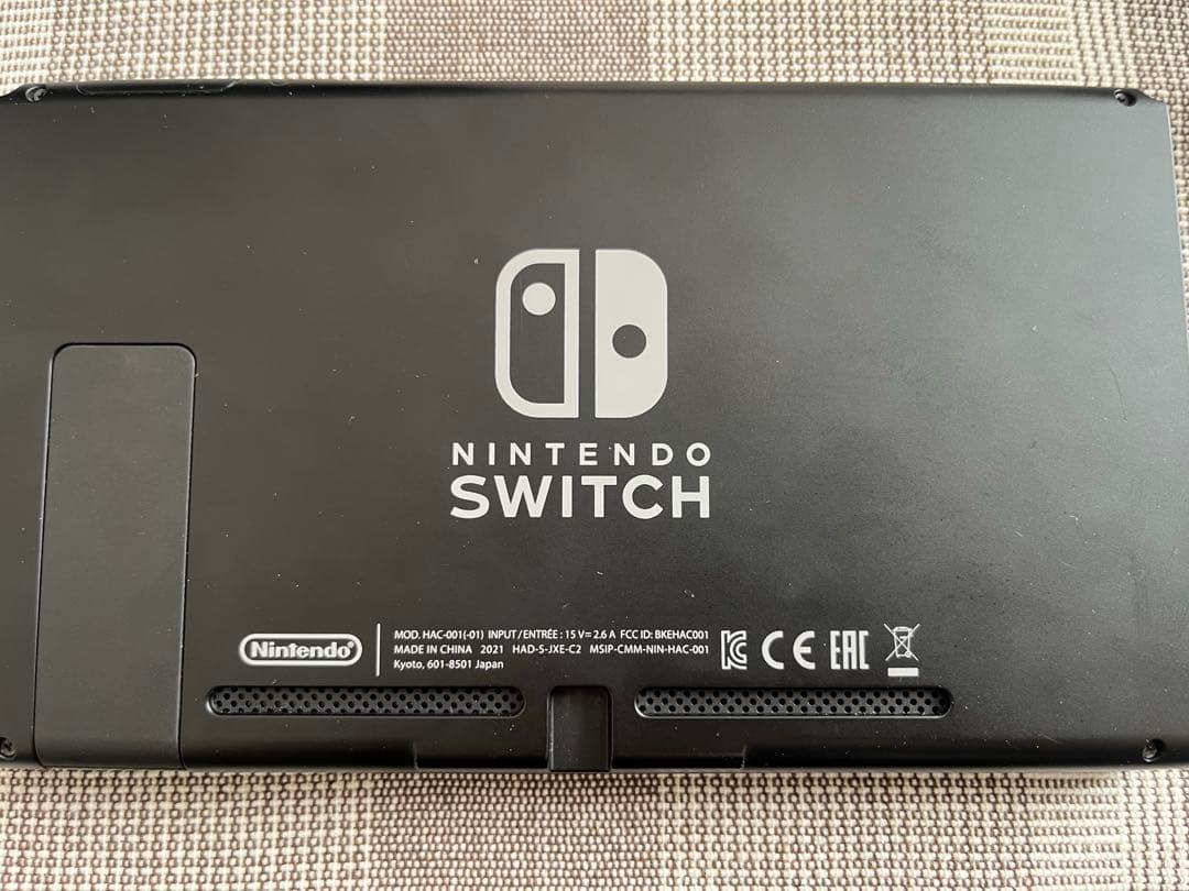 a*a様 Nintendo Switch 本体のみドックHDMI付き　美品　動作