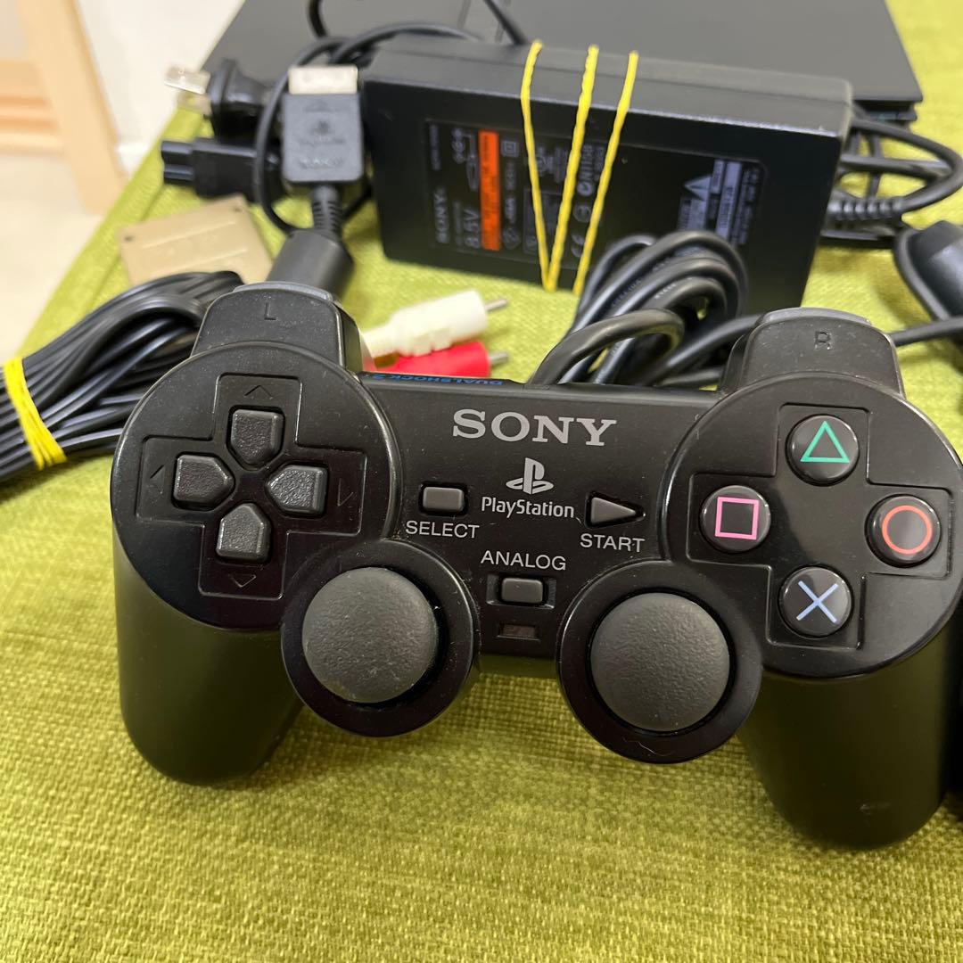 PS2　薄型　本体　ブラック　コントローラー　ケーブル