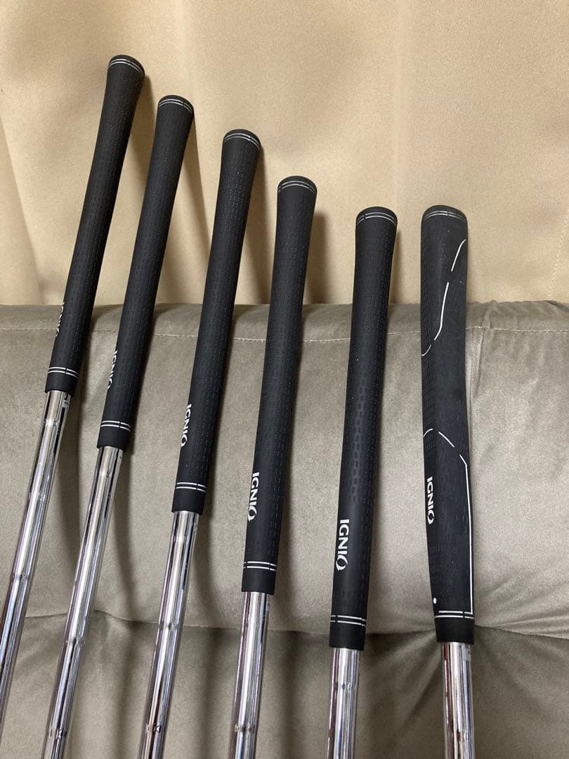 IGNIO クラブセット7本(キャディバッグ付き)