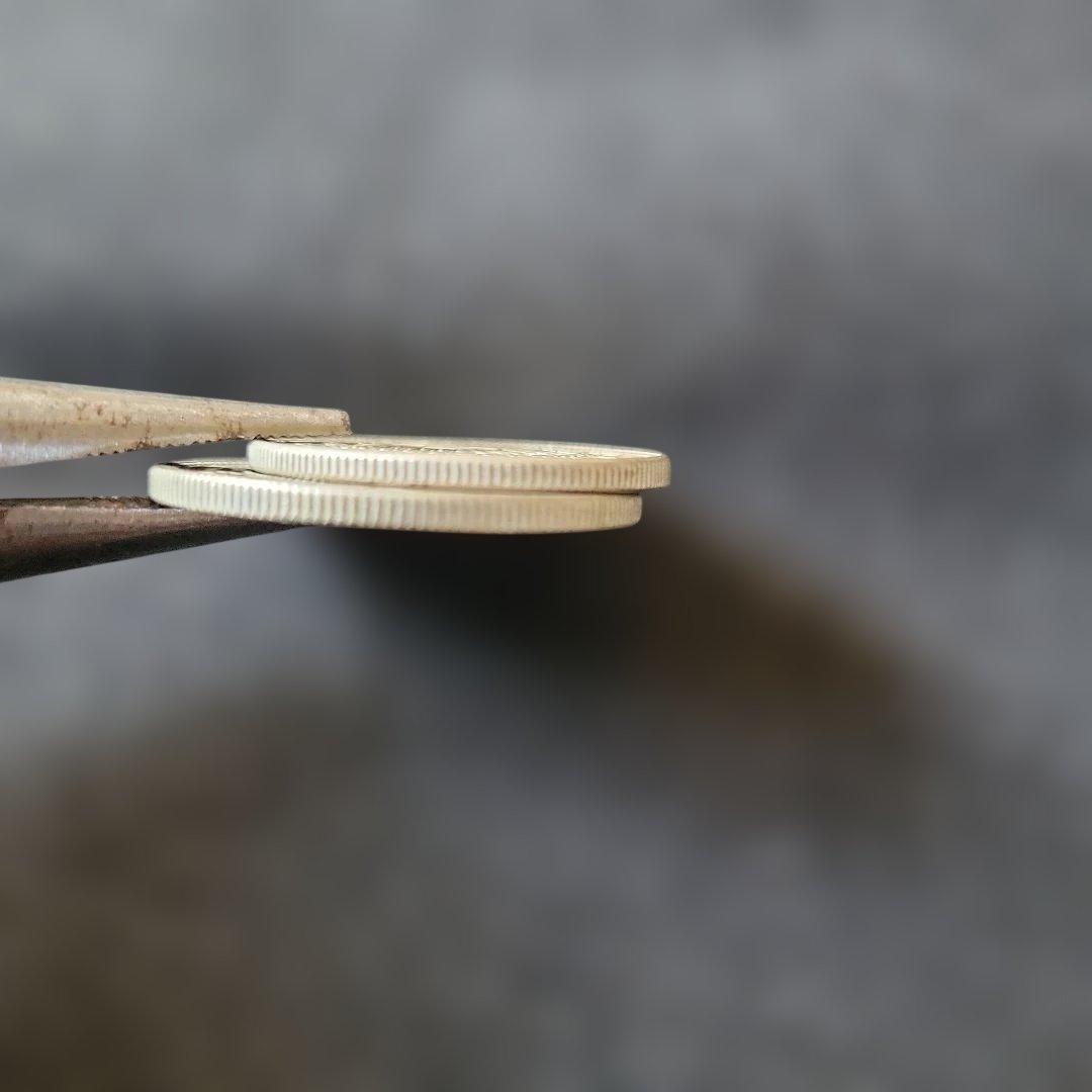 五十銭銀貨大型　明治32年竜　五十銭銀貨　中型　明治41年旭日