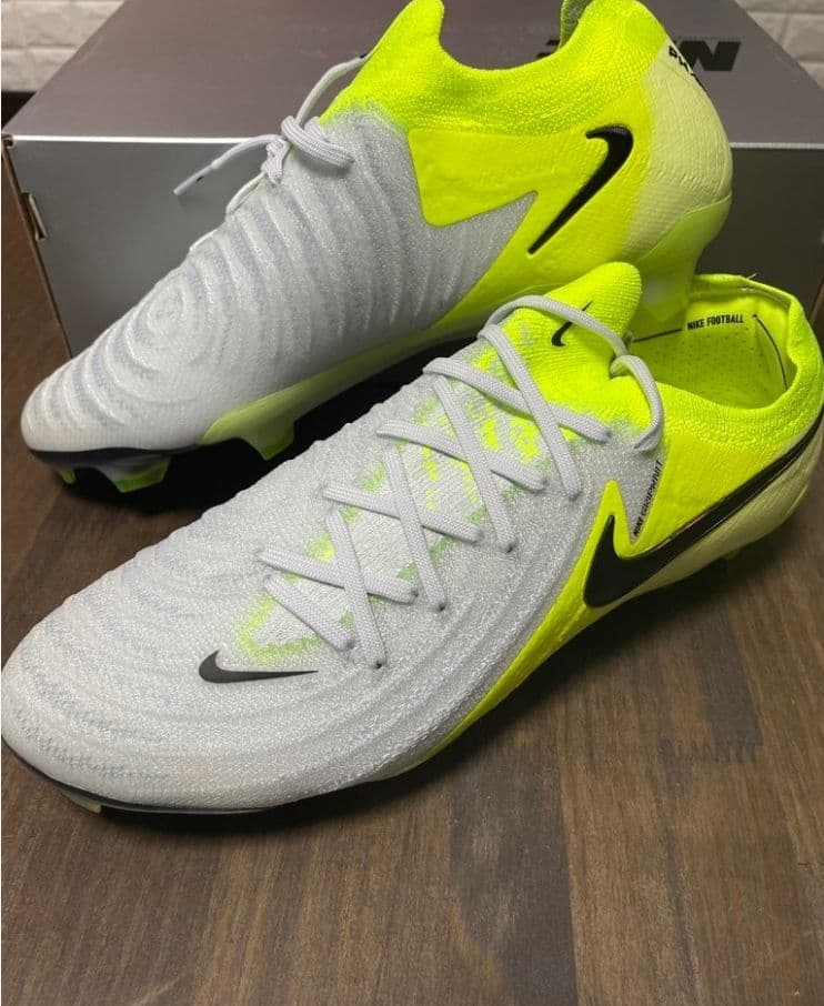 ナイキ ファントム GX 2 エリートFG ローカット サッカースパイク27cm