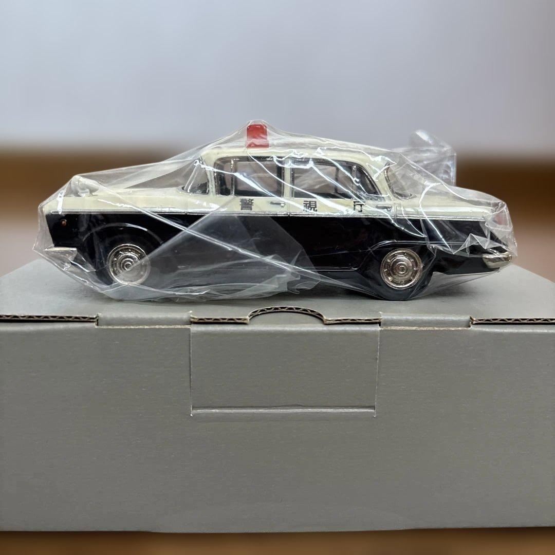 日産 セドリック パトカー 1964年式 1/43スケール