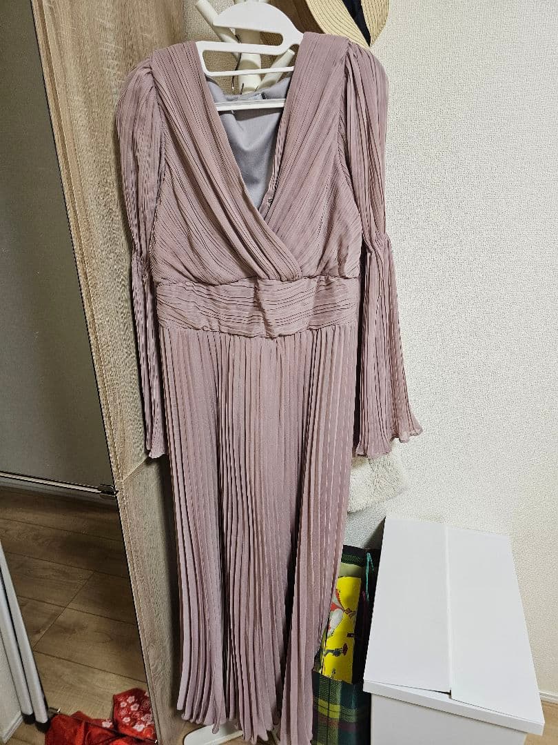 最終価格　overE ベルスリーブプリーツドレス　96