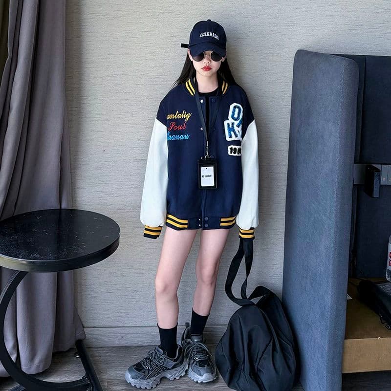 新しい野球ジャケット☆秋冬コーデに最適★スリムなデザイン