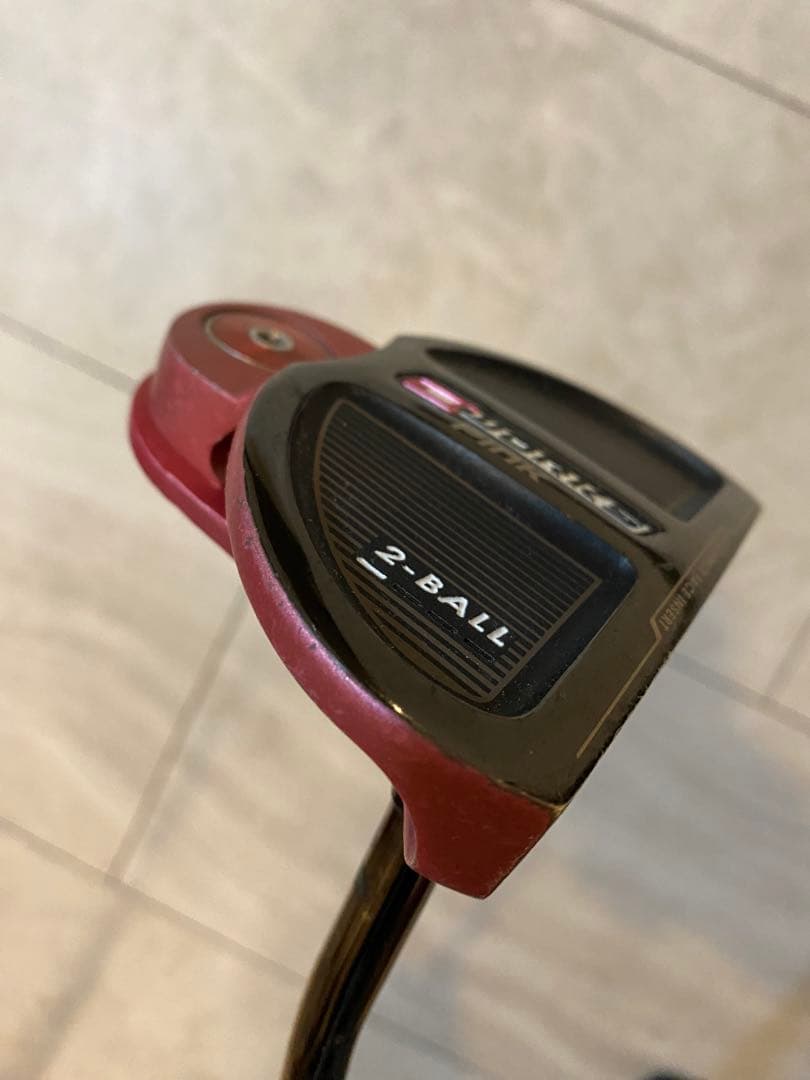 ODYSSEY OWORKS PINK 2-BALL パター （ヘッドカバー付）