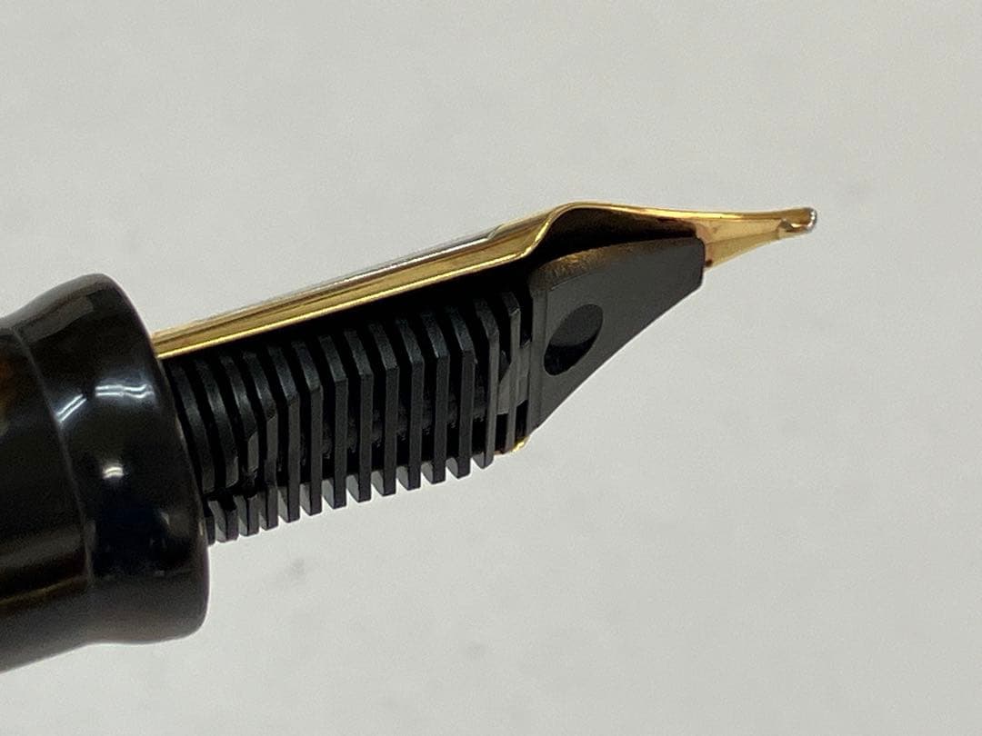 BEXLEY万年筆/ベクスリー/ベクスレー/茶色と黒のマーブル模様/18K750