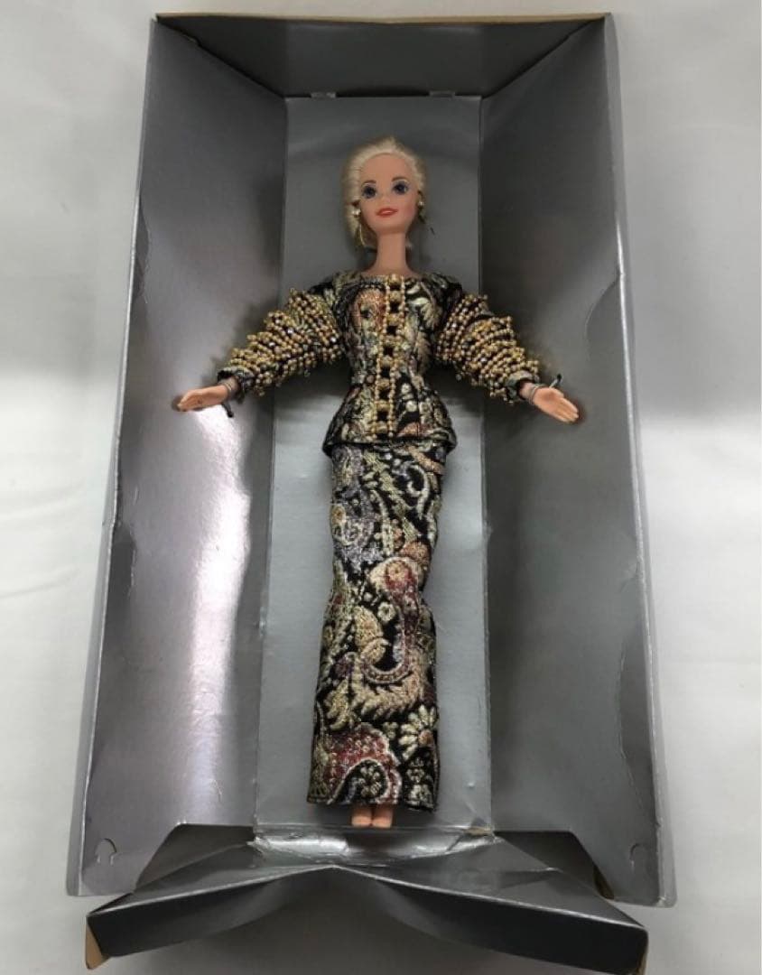 N*3様 バービー人形ChristianDior LimitedEdition（