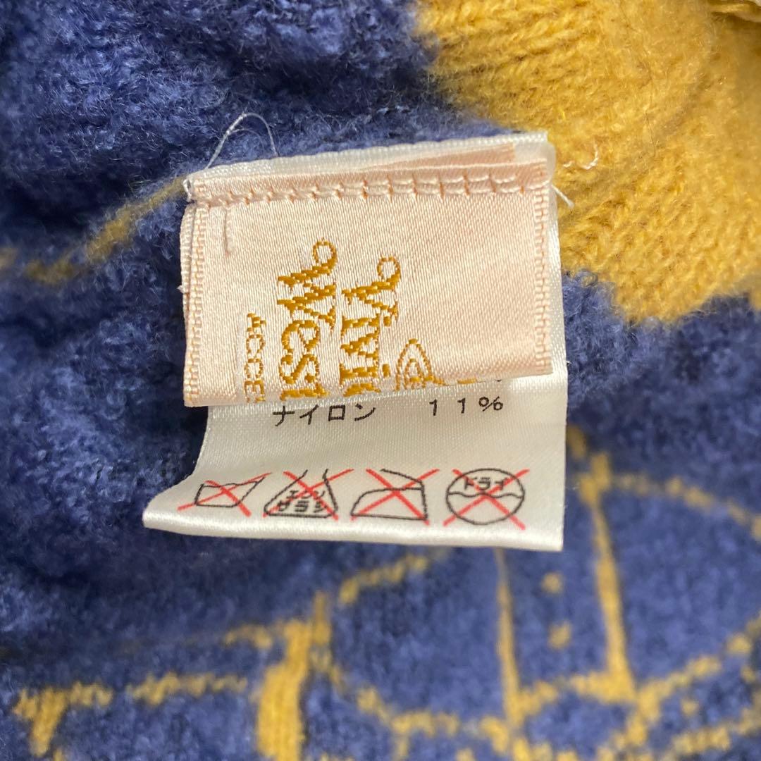 VivienneWestwood 耳当て付ニット帽 ボンボン 暖色 ビビアン