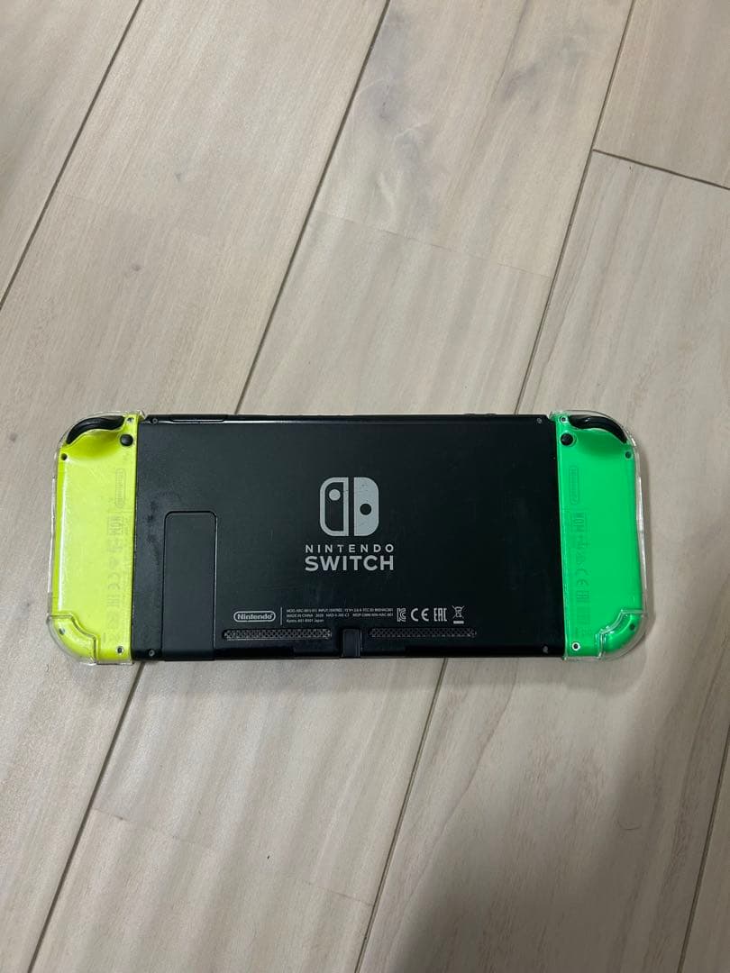 Nintendo Switch 本体 グリーンとイエローのジョイコン